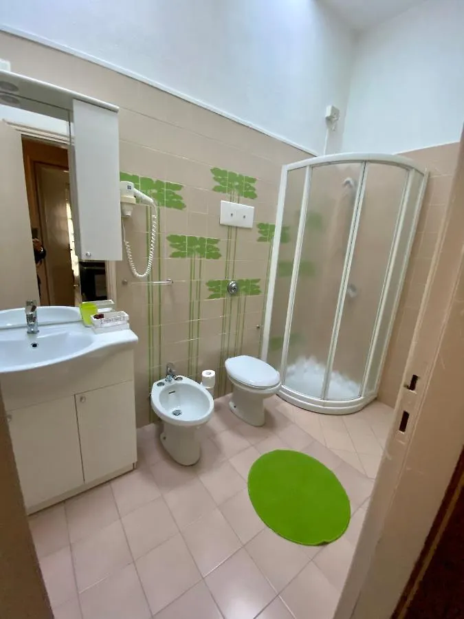 Apartment Casa Vacanze Gabbianella Villa Con Giardino Lungolago Maderno Toscolano-Maderno