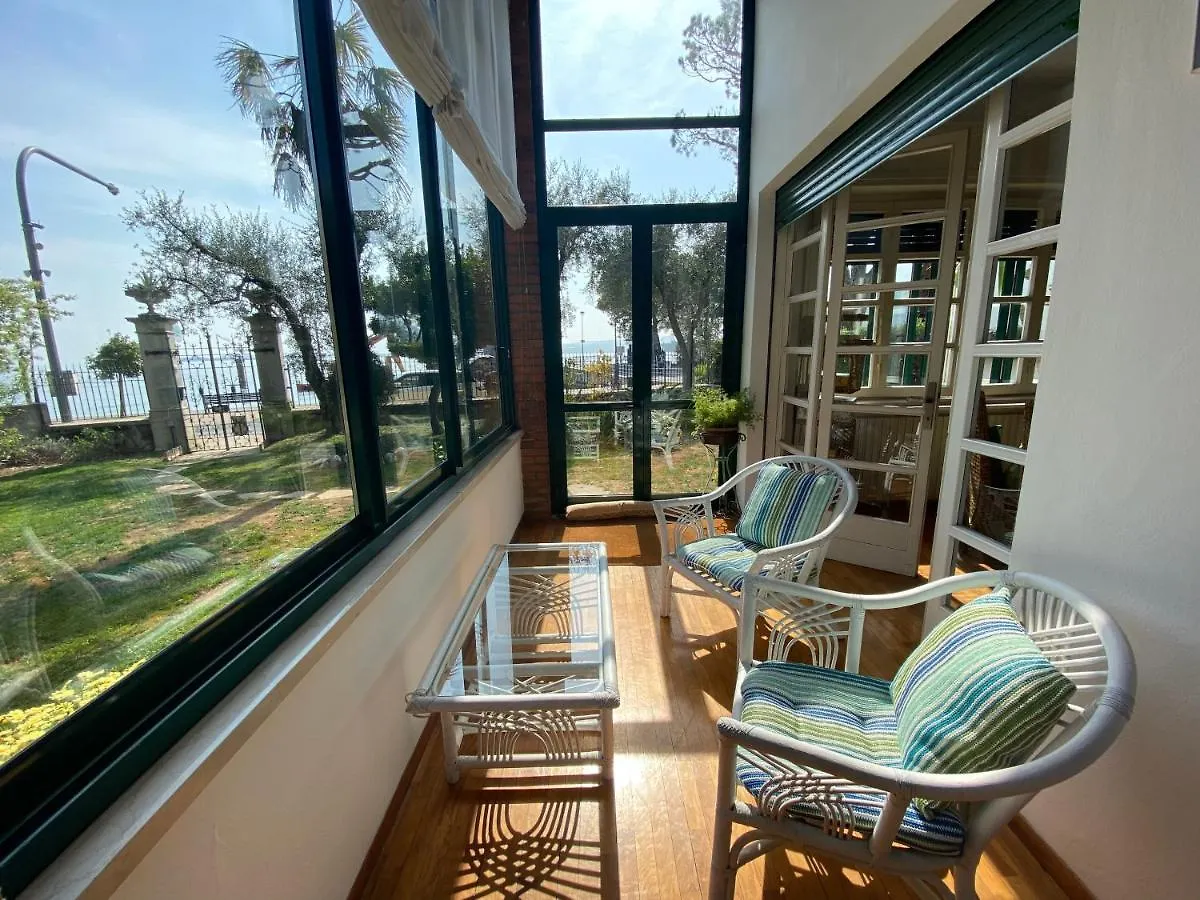 Casa Vacanze Gabbianella Villa Con Giardino Lungolago Maderno Toscolano-Maderno