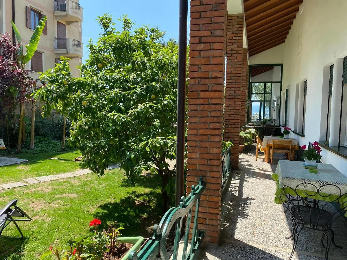 Casa Vacanze Gabbianella Villa Con Giardino Lungolago Maderno Toscolano-Maderno Italien