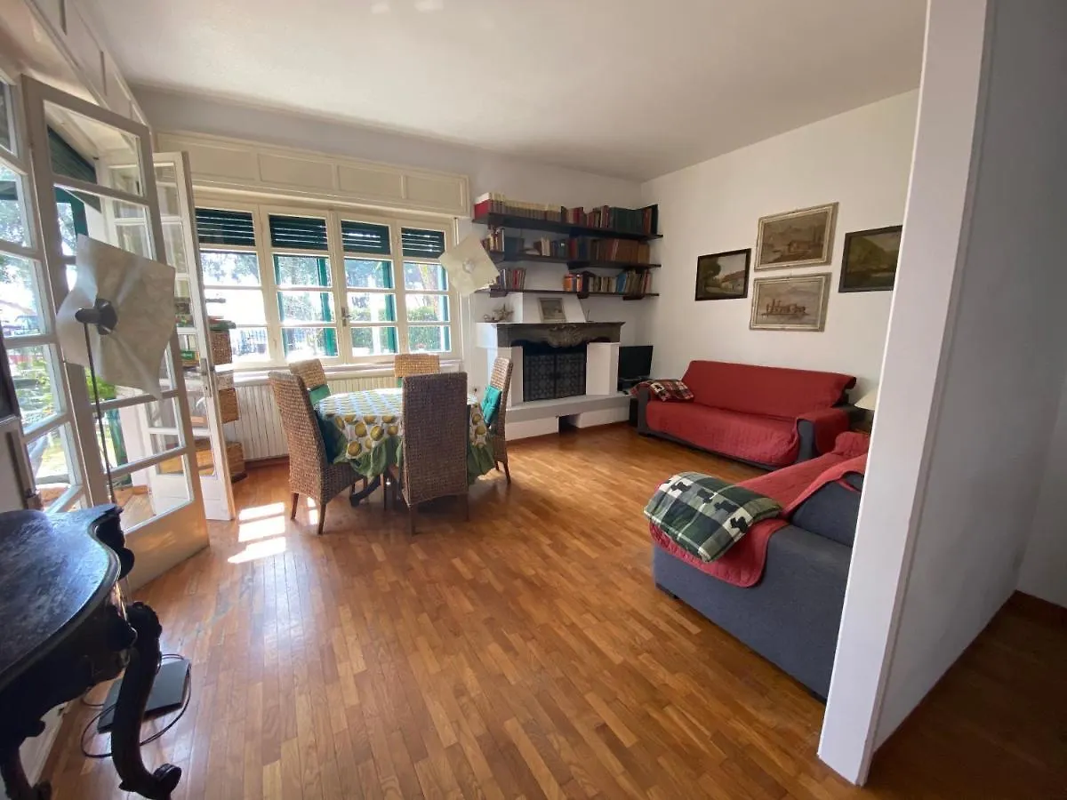 Casa Vacanze Gabbianella Villa Con Giardino Lungolago Maderno Toscolano-Maderno 0*,  Italien